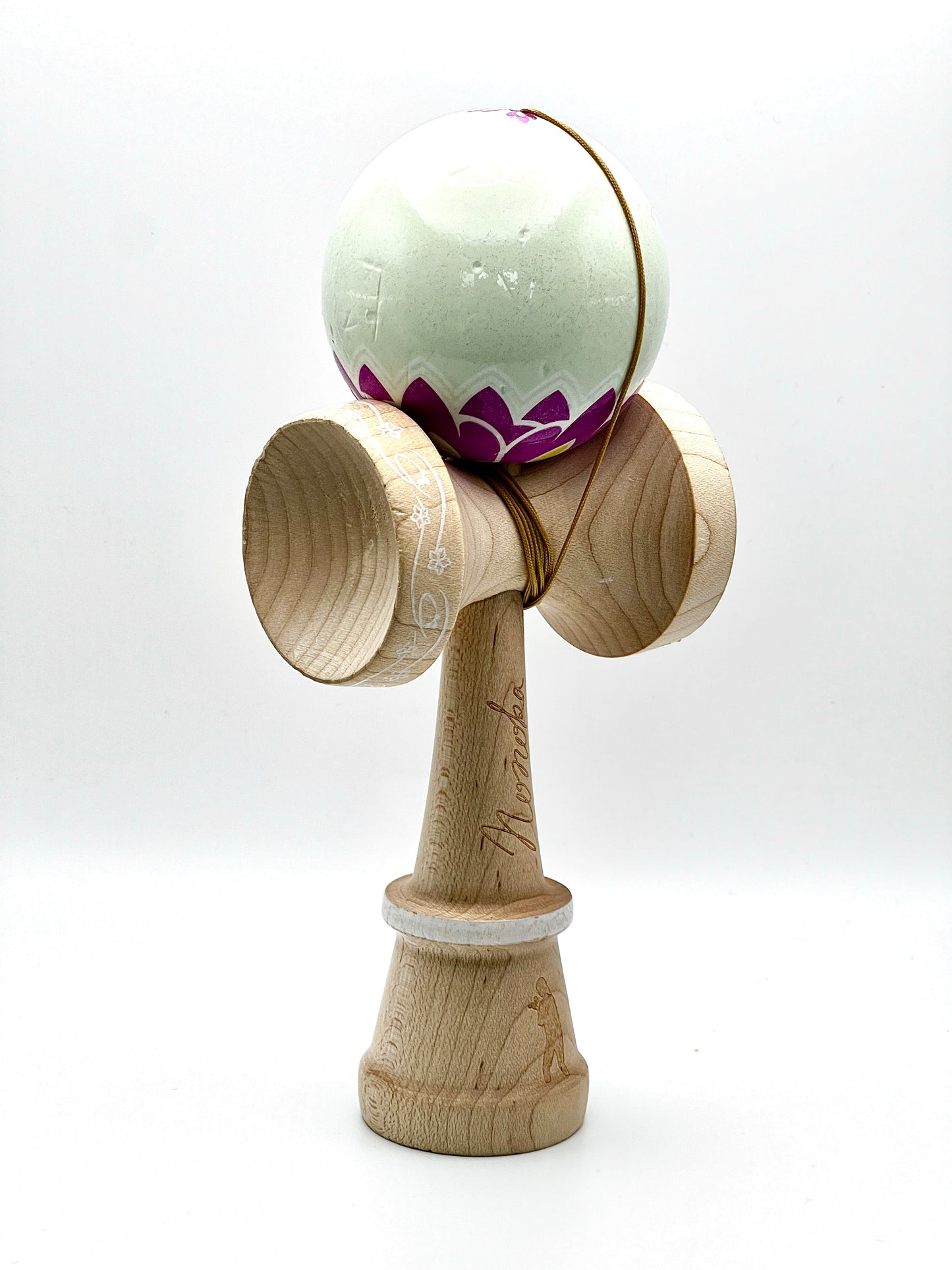 NONOKA KYODO - PRO MODEL - LEGEND SHAPE - KENDAMA - B-GRADE