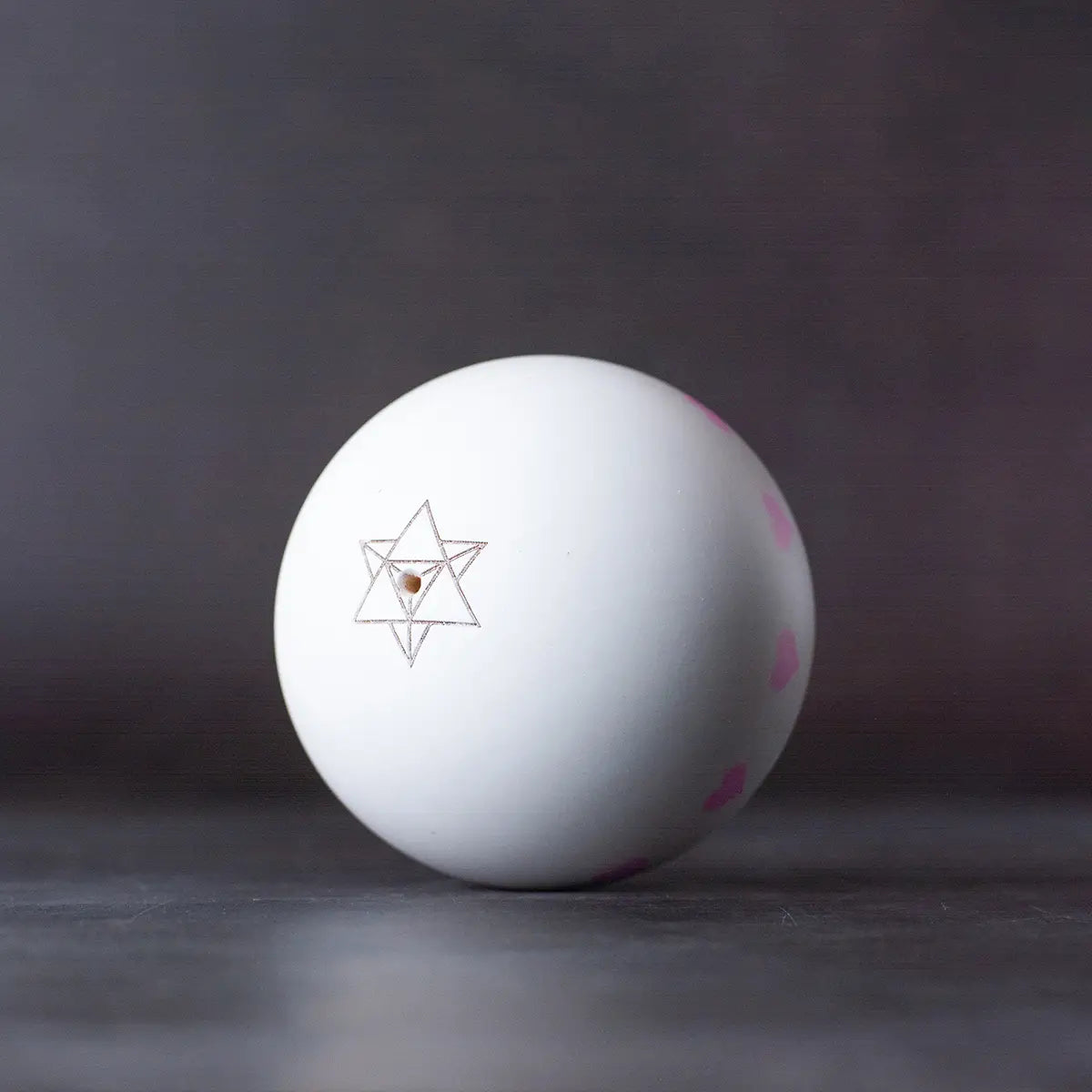 Rhino Love ♡ 2024 - White Tama, Pink Hearts